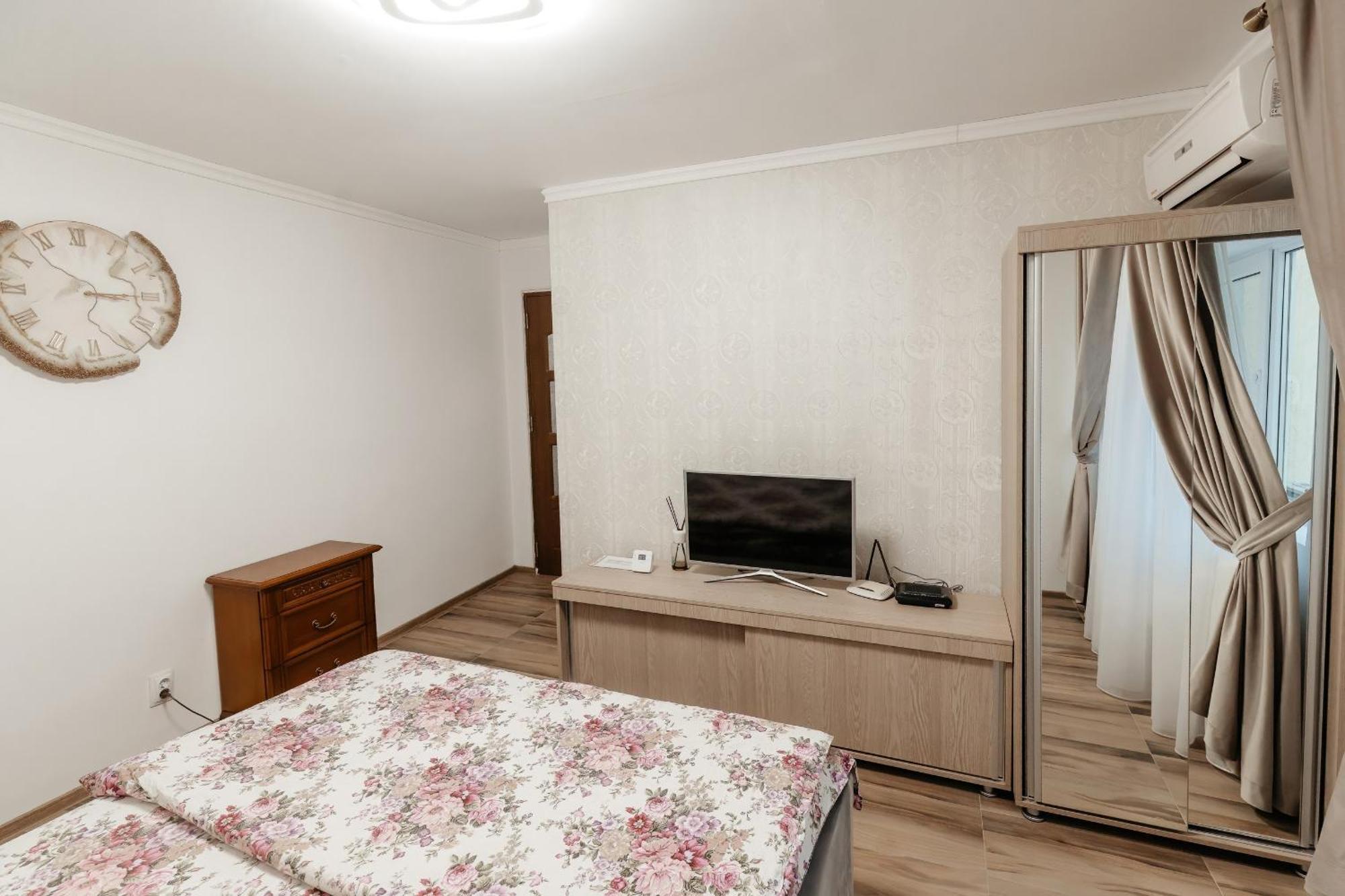 Luxury Radox Apartment Buzau City Center Екстер'єр фото